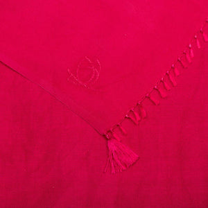 Small plain scarf in fuchsia silk