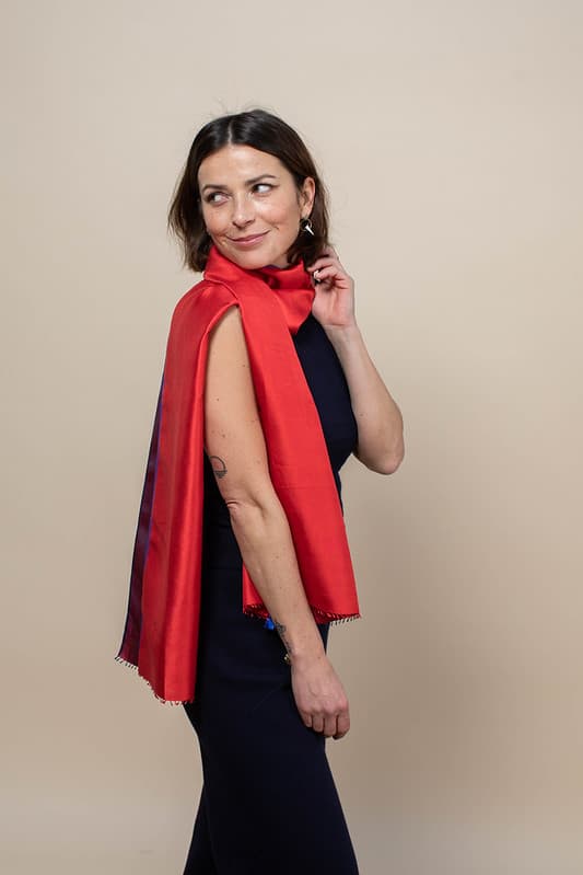 Petit foulard Bicolore en soie rouge marinePetit foulard Bicolore en soie rouge marine