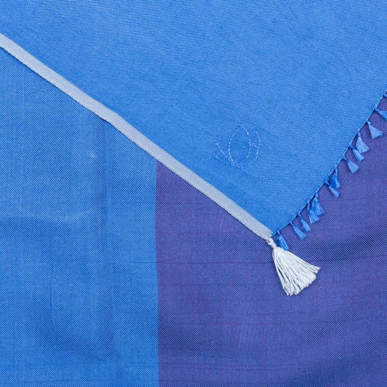 Petit foulard Bicolore en soie bleu klein
